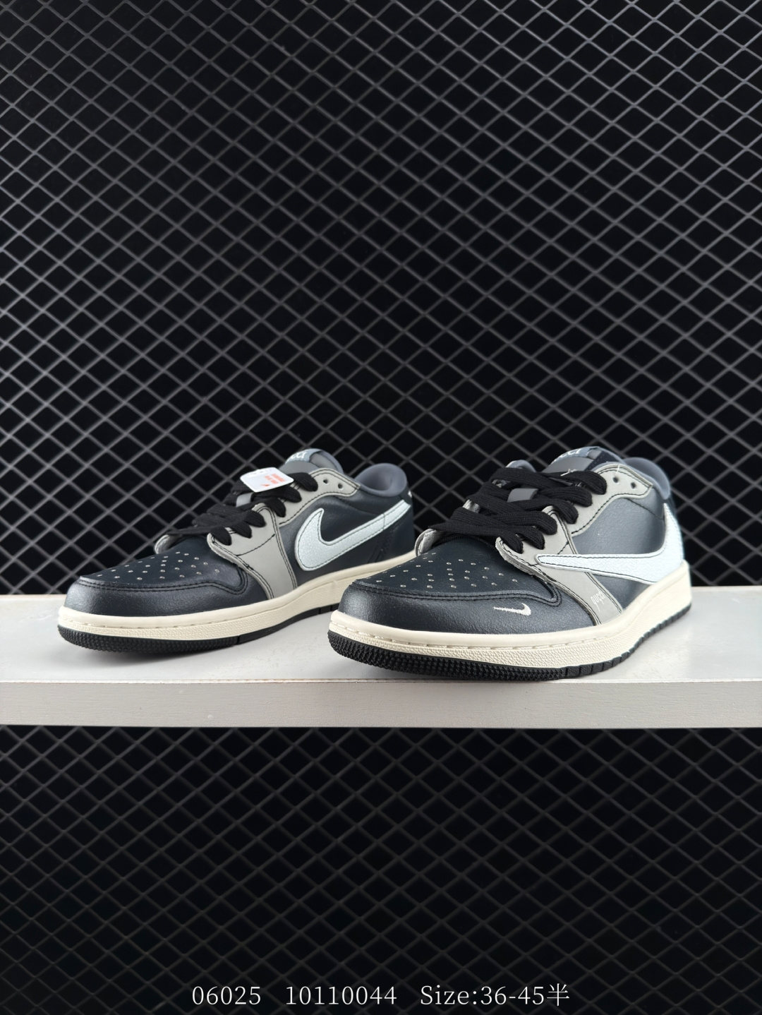 Nike Air Jordan 1 x Travis Scott AJ1